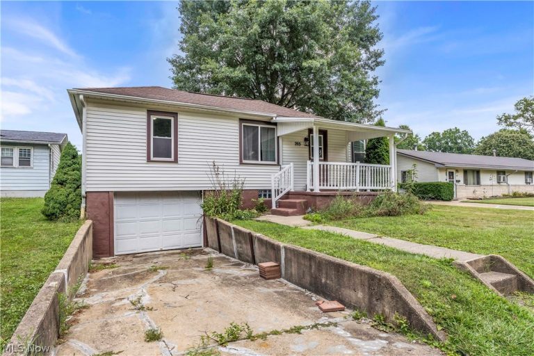 265 Main Street, Brewster, OH - Photo 2