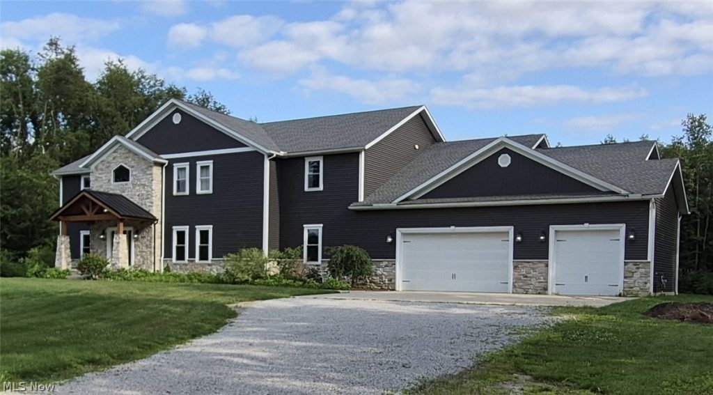 2252 Applegrove Street, Canton, OH