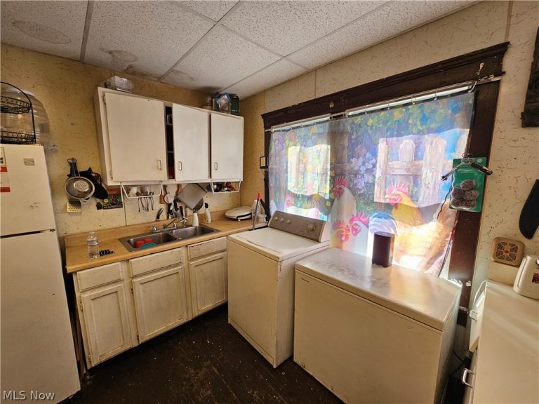 3283 48th Street, Cleveland, OH - Photo 6