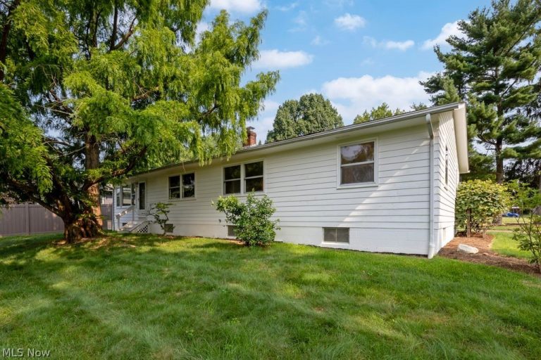 1012 Ashwood Drive, Wooster, OH - Photo 3
