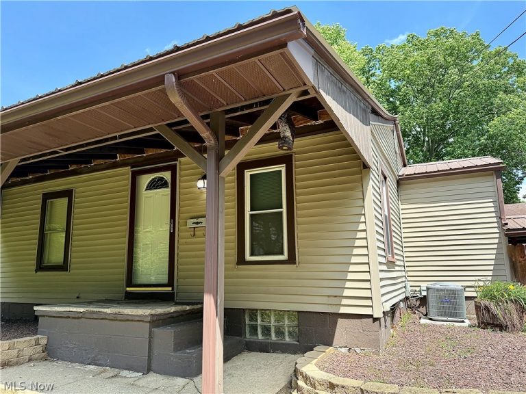 2108 Clermont Avenue, Warren, OH - Photo 6