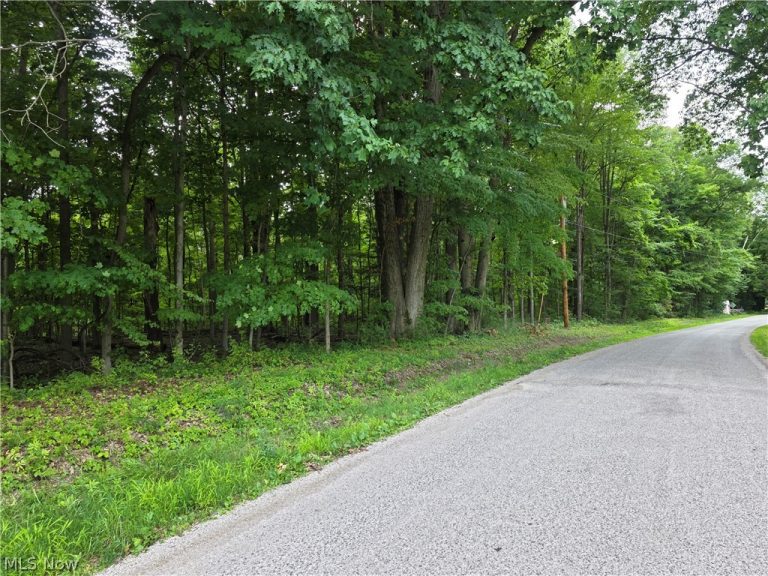 3648 Woodside, Geneva, OH - Photo 2