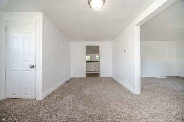 235 Sherman Street, Lisbon, OH - Photo 6