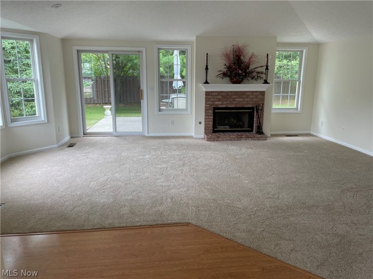 18511 Woodhaven Drive, Strongsville, OH - Photo 5