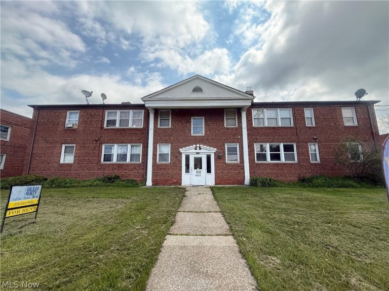 2027 Warrensville Center Road, South Euclid, OH, 44121
