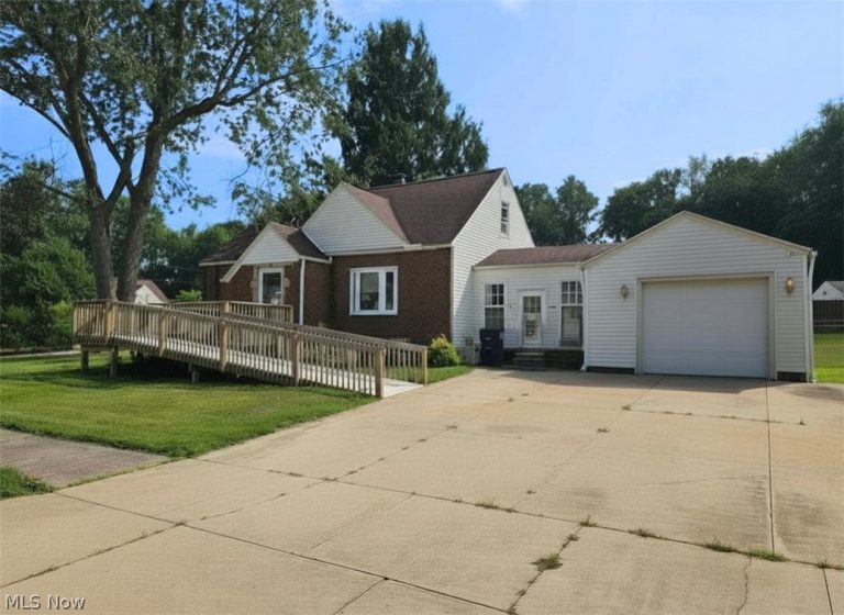 192 Davenport Avenue, Akron, OH, 44312