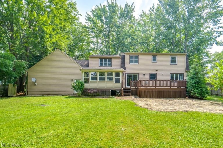 7144 Fairacres Avenue, North Ridgeville, OH - Photo 6