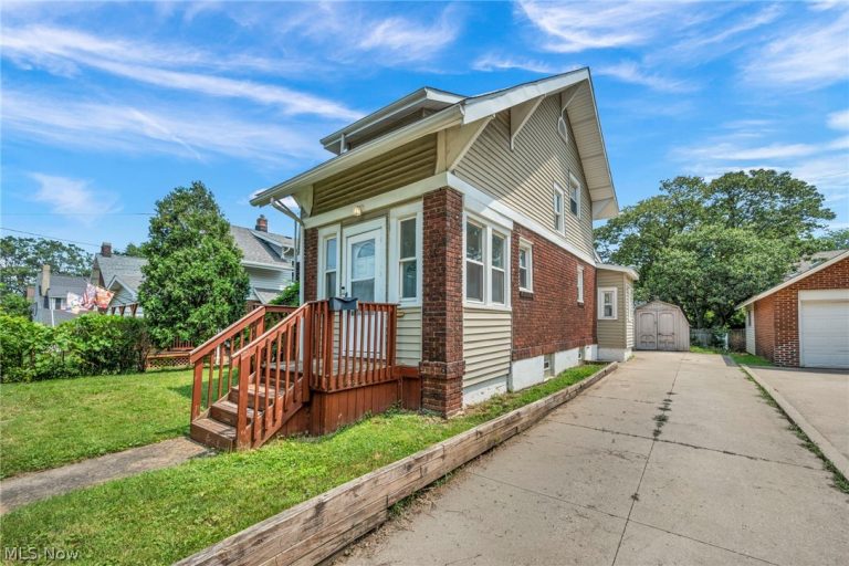535 Brittain Road, Akron, OH - Photo 4