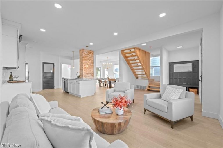 1422 77th Street, Cleveland, OH - Photo 3