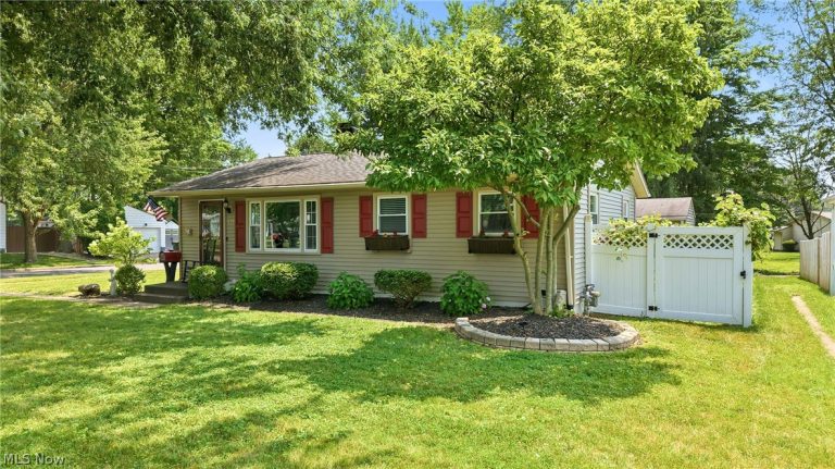1799 Lemont Drive, Poland, OH - Photo 3
