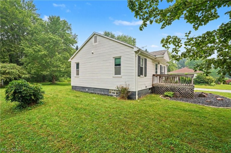 4819 Smith Road, Ravenna, OH - Photo 5