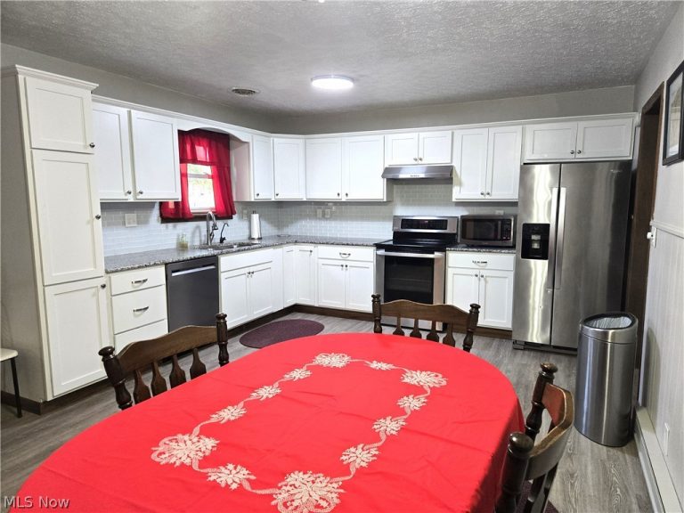 6065 Rollins Drive, Nashport, OH - Photo 8