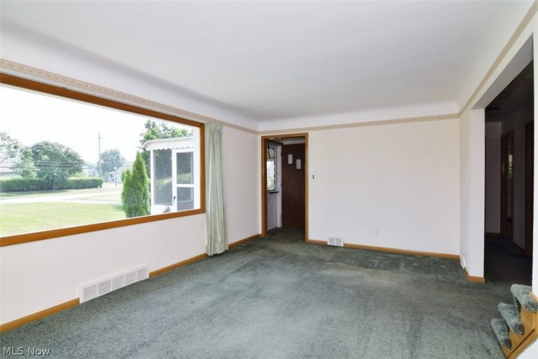 232 293rd Street, Willowick, OH - Photo 6