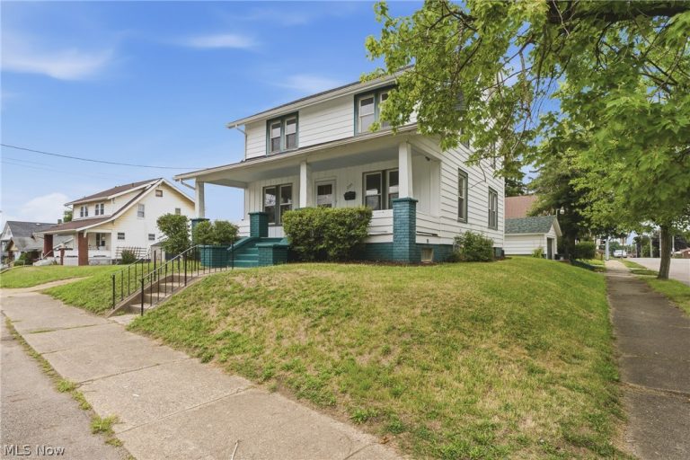 2155 2nd Street, Canton, OH - Photo 2