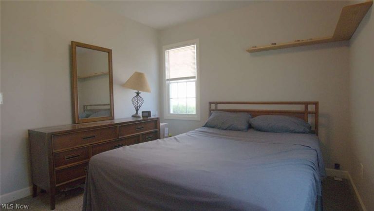 15731 Mina Avenue, Cleveland, OH - Photo 8