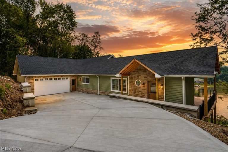15 Huron Trail, Malvern, OH - Photo 3