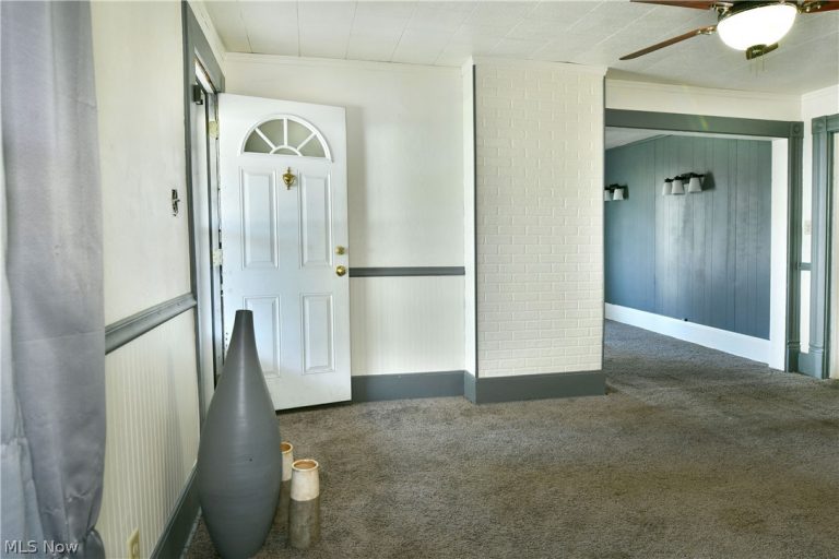 304 Cherry Avenue, Niles, OH - Photo 8