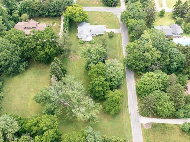 1726 Orchard Drive, Akron, OH - Photo 5