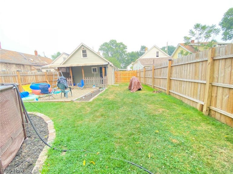 4318 72nd Street, Cleveland, OH - Photo 4