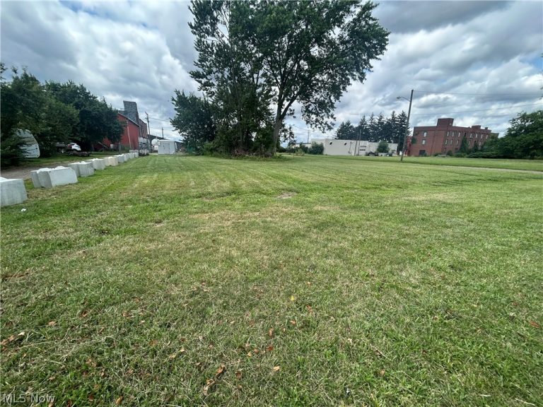 Wells Avenue, Canton, OH, 44707