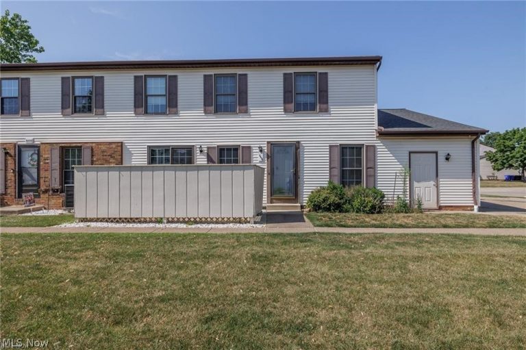 6494 Liberty Bell Drive #31A, Brook Park, OH, 44142