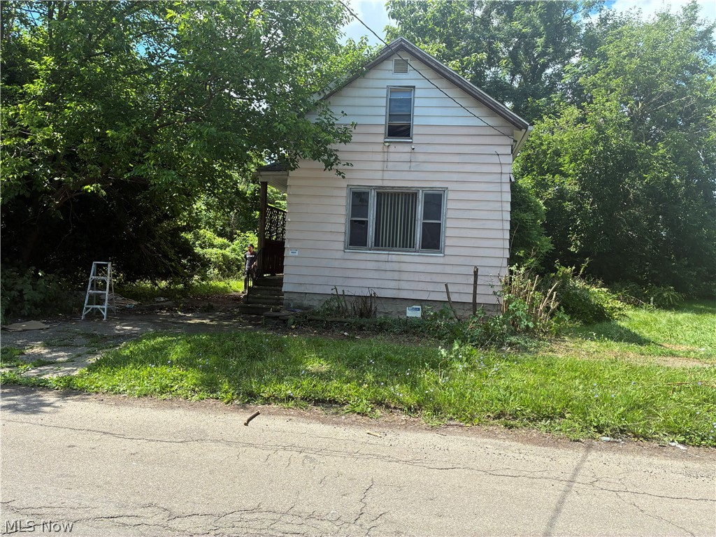 6902 Morgan Avenue, Cleveland, OH