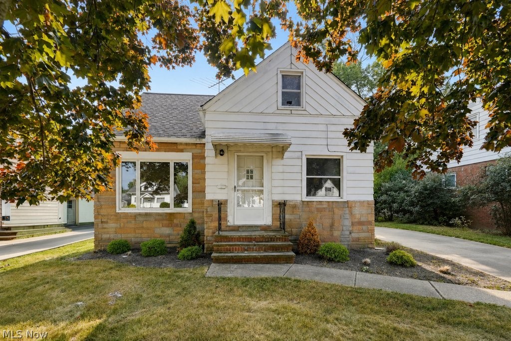 1405 Washington Boulevard, Mayfield Heights, OH