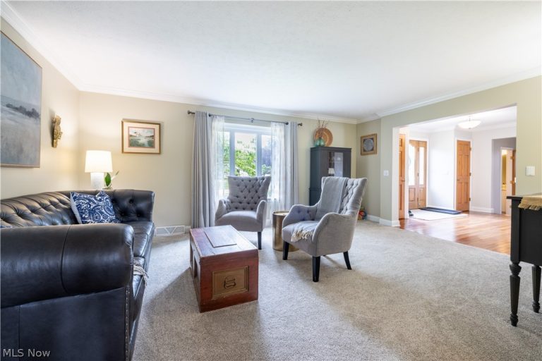 18510 Heritage Trail, Strongsville, OH - Photo 4