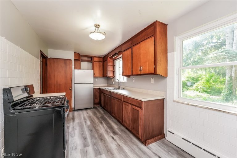 1709 22nd Street, Lorain, OH - Photo 4