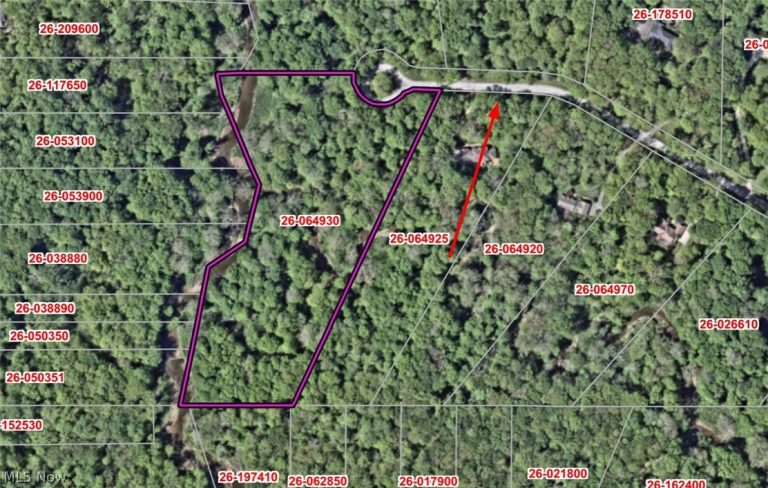 Whispering Pines Drive, Novelty, OH, 44072