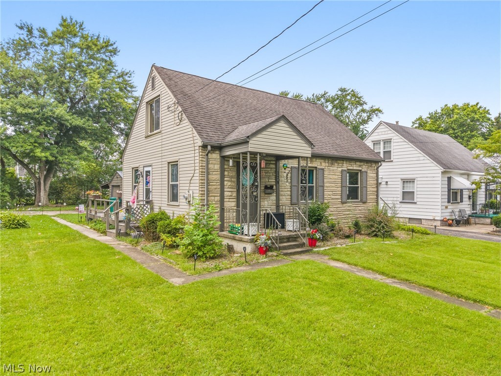 178 Edgehill Avenue, Austintown, OH
