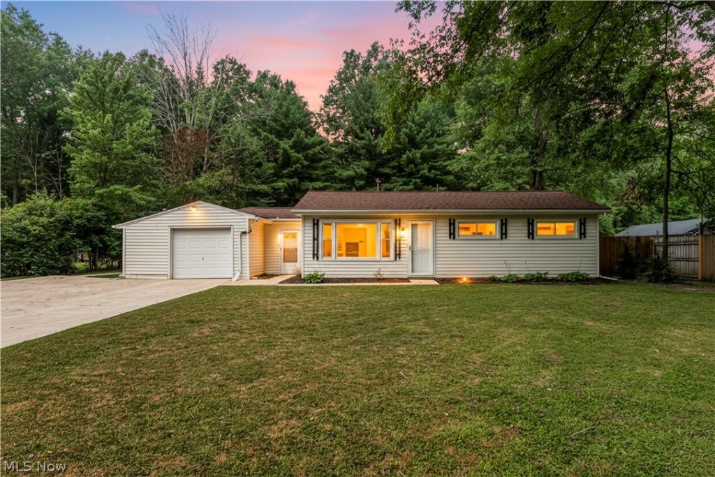 14554 Plum Creek Drive, Columbia Station, OH