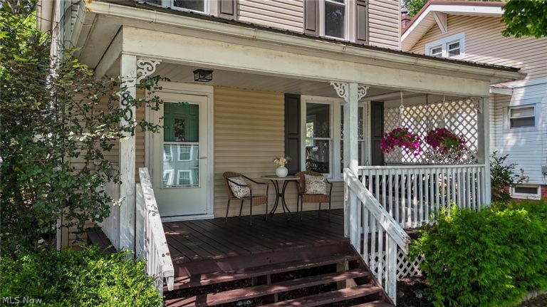 801 Phillips Street, Marietta, OH - Photo 2