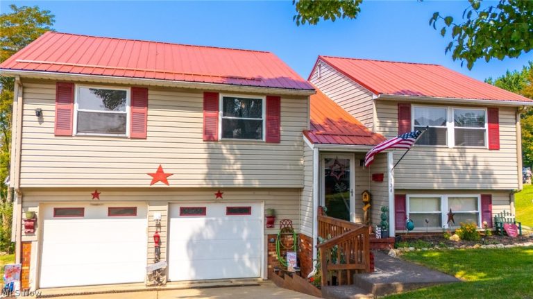 124 Orchard Dr., St Clairsville, OH - Photo 2