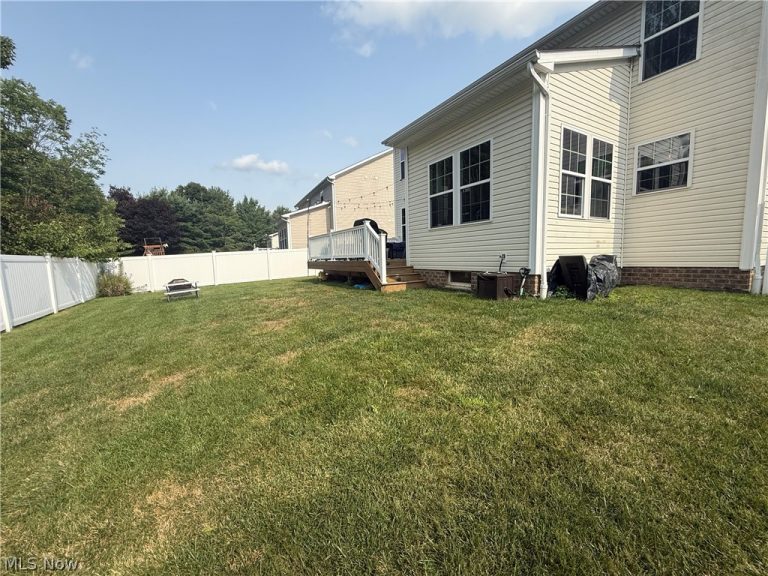 859 Arbor Trails Drive, Macedonia, OH - Photo 4