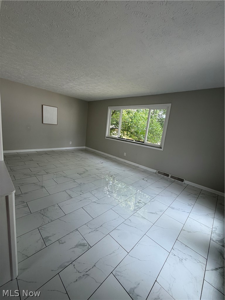 21419 Libby Road, Maple Heights, OH - Photo 8