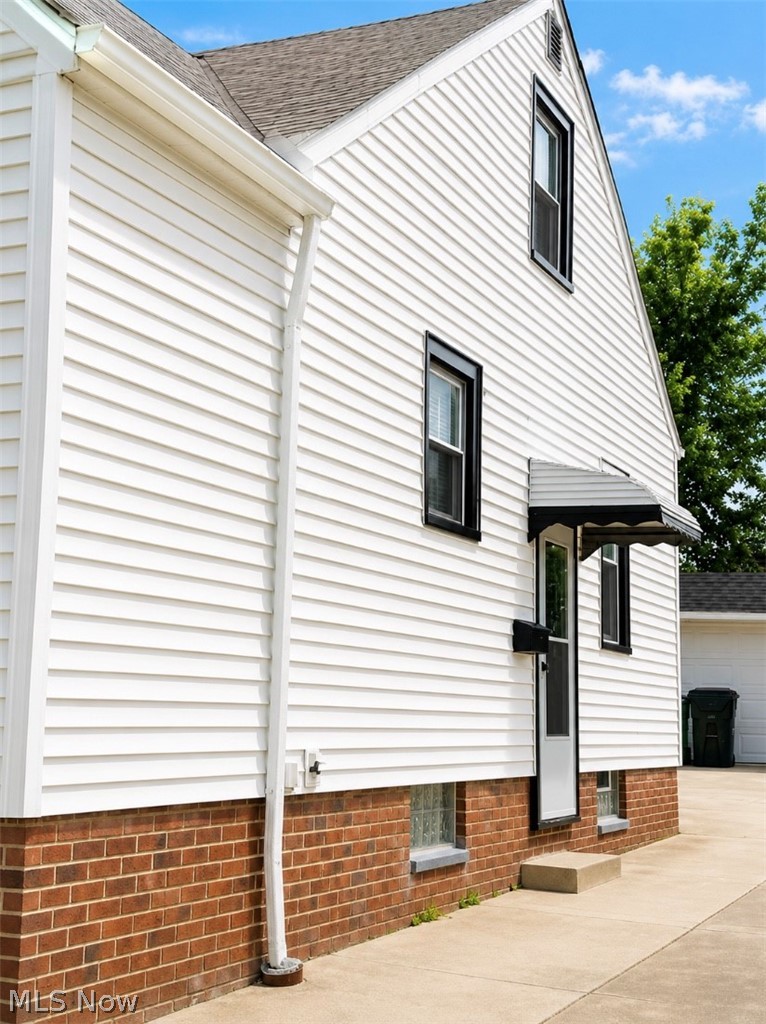 4473 Glenview Road, Warrensville Heights, OH - Photo 2