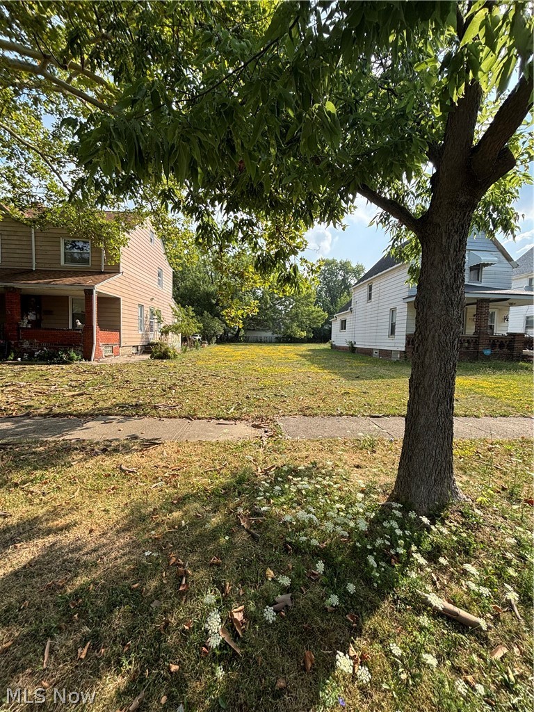 835 Whitcomb Road, Cleveland, OH