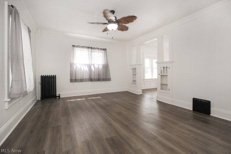 900 Beardsley Street, Akron, OH - Photo 2