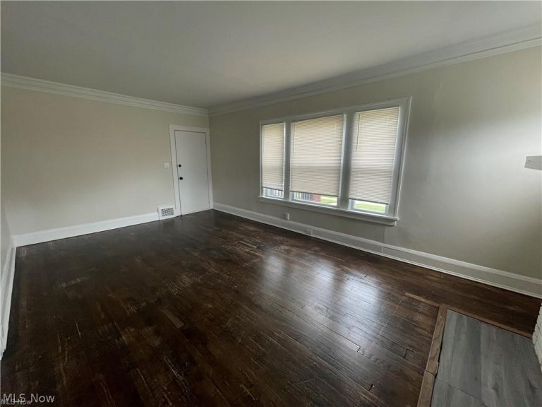 3241 Kildare Road, Cleveland Heights, OH - Photo 5