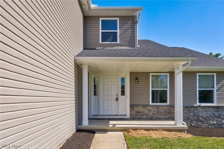 3841 Laurel Road, Brunswick, OH - Photo 2