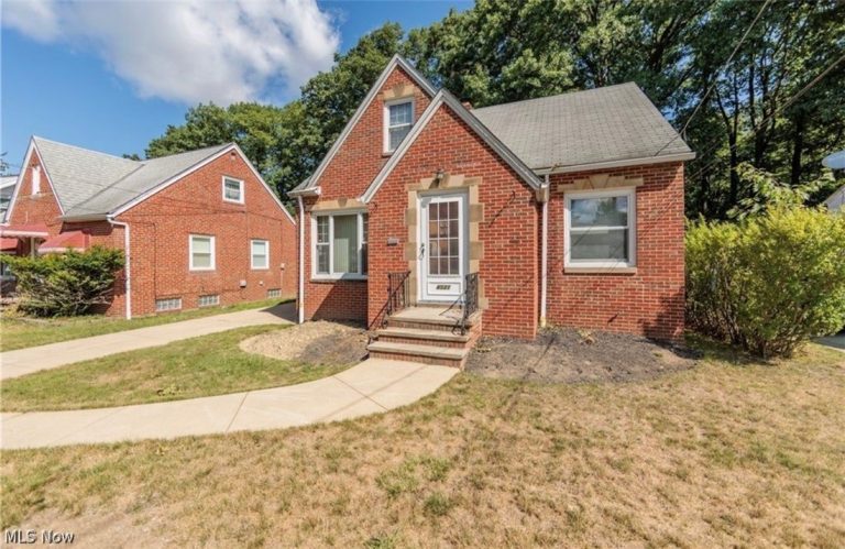 4521 Emerson Road, South Euclid, OH - Photo 3