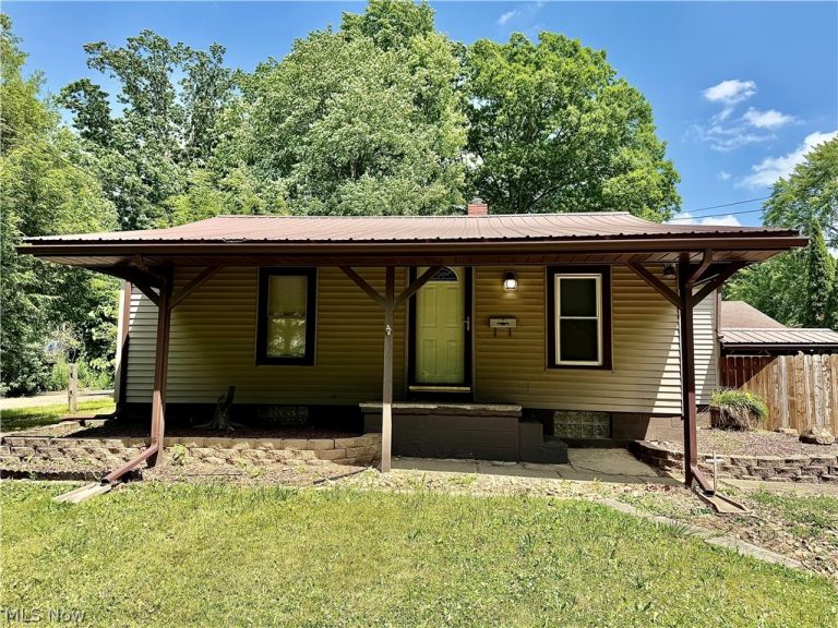 2108 Clermont Avenue, Warren, OH, 44484