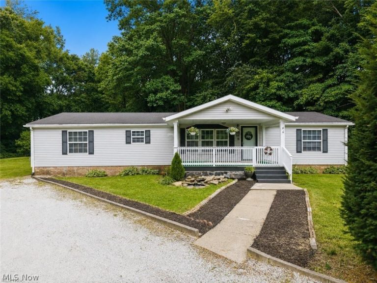 3339 Cottage Grove Road, Akron, OH - Photo 2