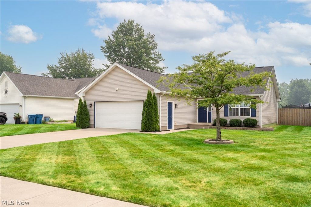 2293 Stonepath Street, Lorain, OH