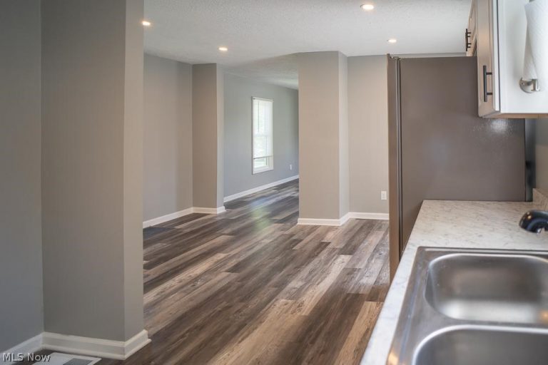2250 4th Street, Akron, OH - Photo 8