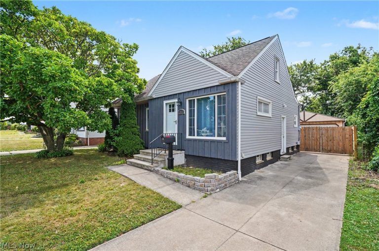 13512 Woodward Boulevard, Garfield Heights, OH, 44125