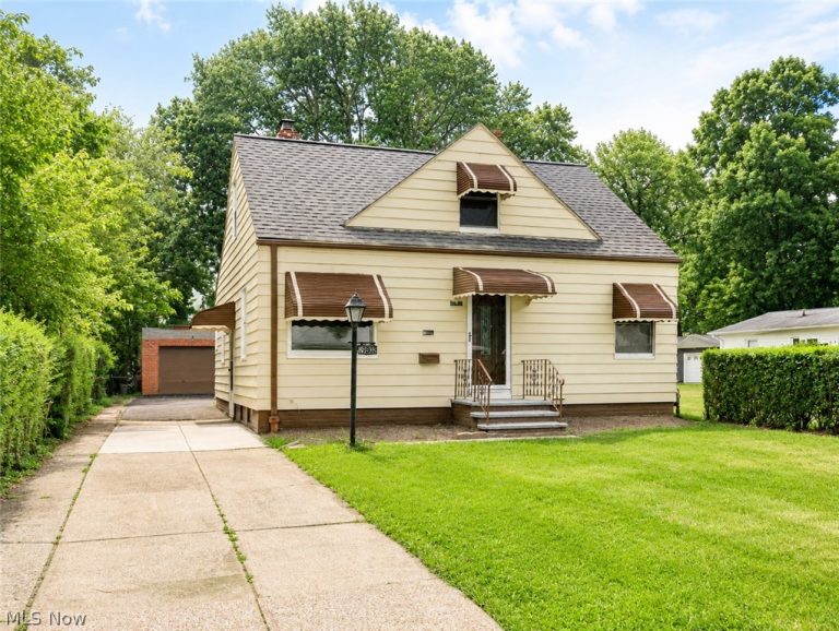 19808 kings Highway, Warrensville Heights, OH - Photo 2