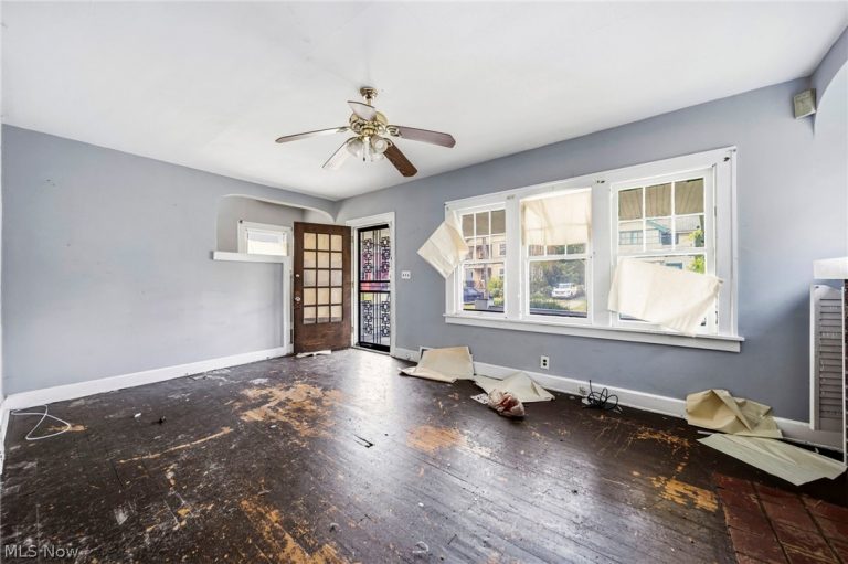 1735 Clarkstone Road, Cleveland, OH - Photo 6