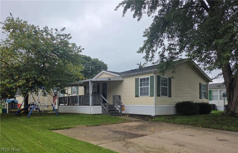 615 Sandpiper Drive, New Philadelphia, OH, 44663